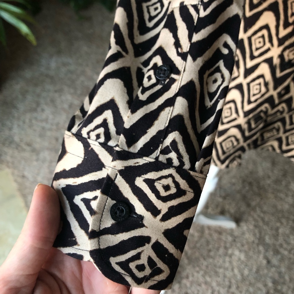 Lauren Ralph Lauren Black Tan Geometric Print Button-Up Shirt Blouse NWT Size XS - Picture 3 of 8
